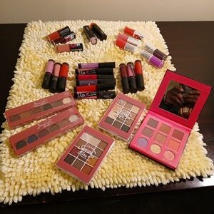 Lipgloss & Eyeshadow